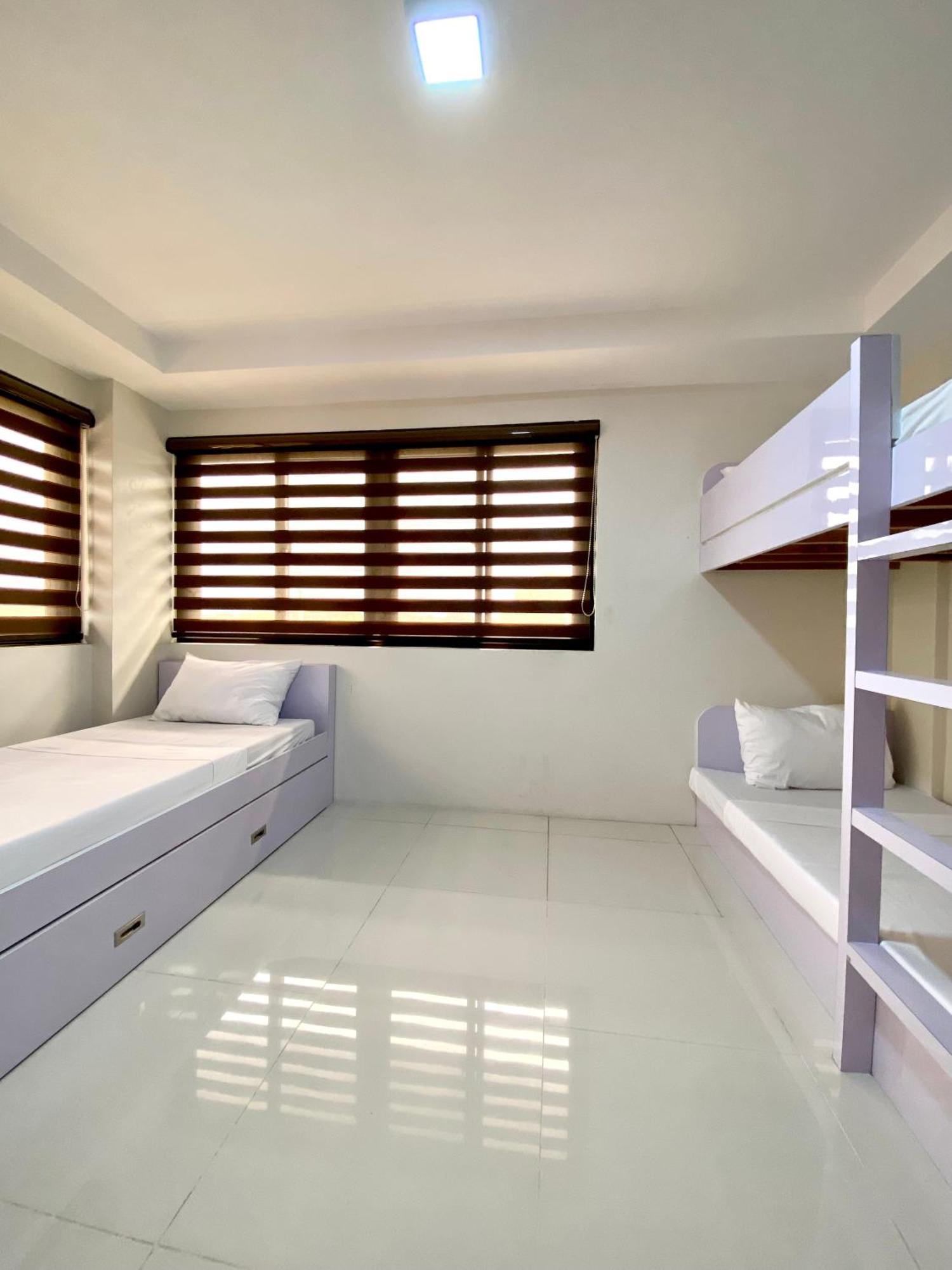 Staycation Hotel San Jose  Extérieur photo
